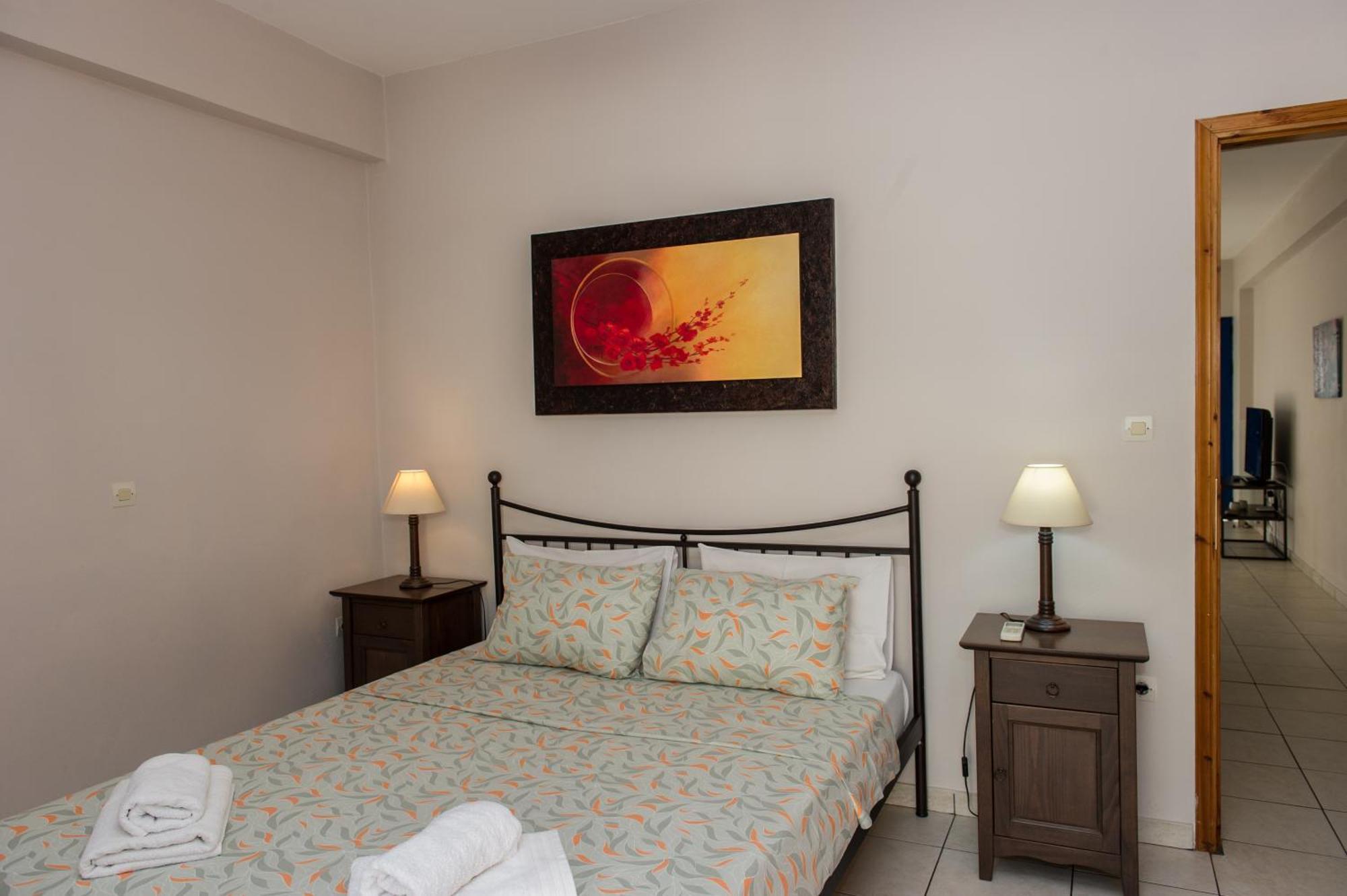 Kamari Blue Apartments กาลามาตา ภายนอก รูปภาพ