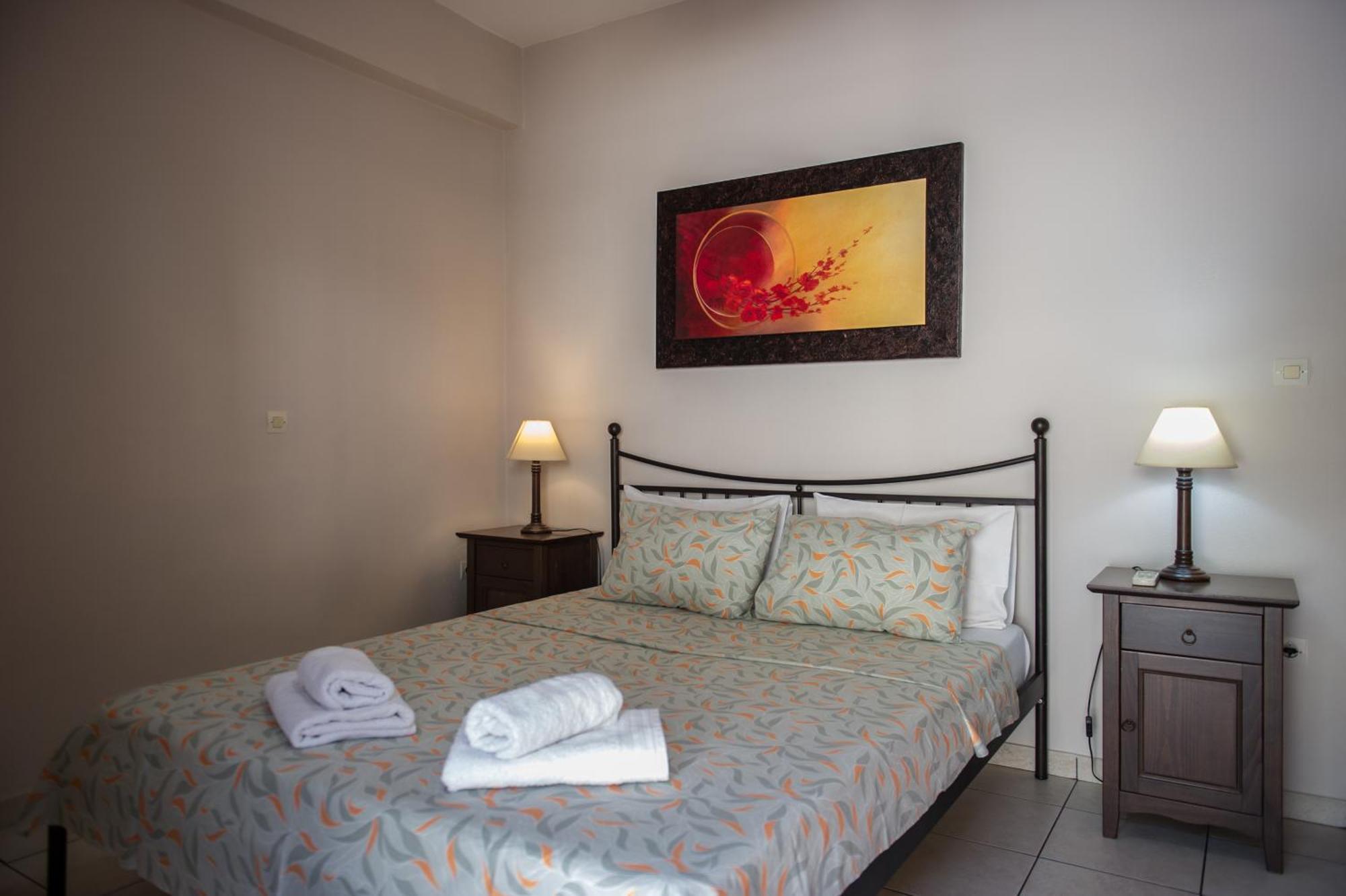 Kamari Blue Apartments กาลามาตา ภายนอก รูปภาพ